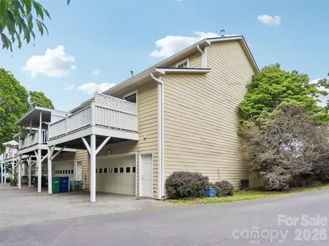34 Union Chapel Road Weaverville NC 28787