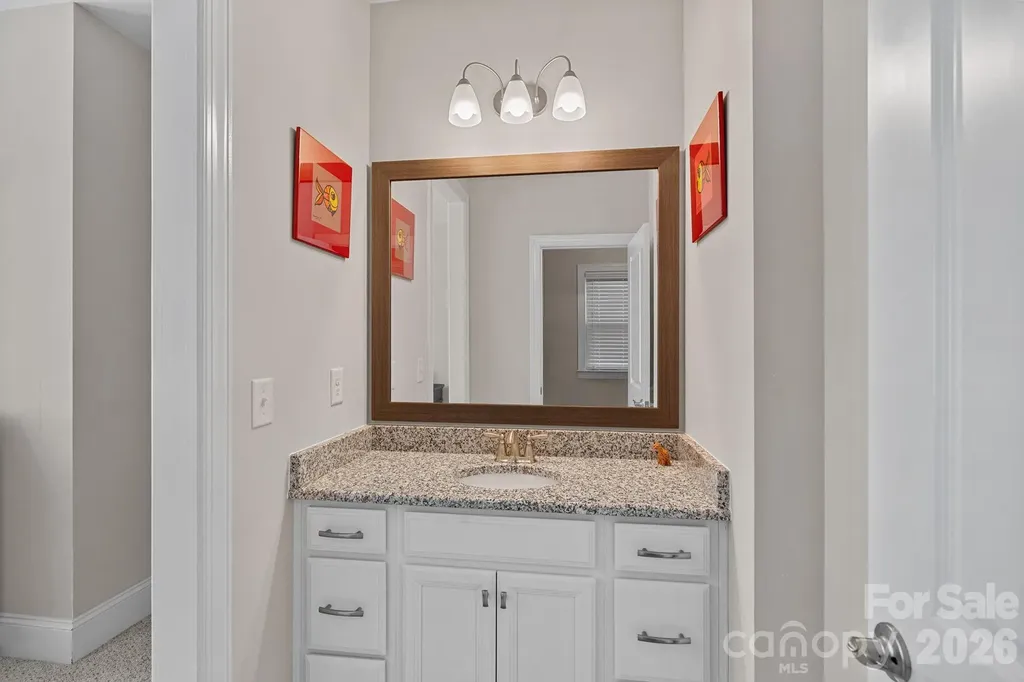109 Eden Hollow Lane Matthews NC 28104
