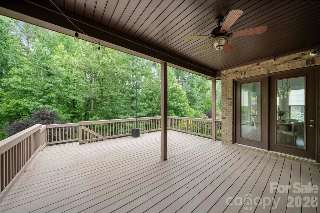 109 Eden Hollow Lane Matthews NC 28104