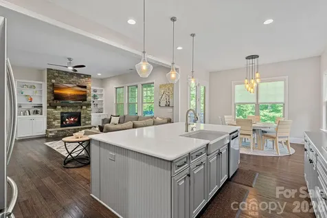 109 Eden Hollow Lane Matthews NC 28104