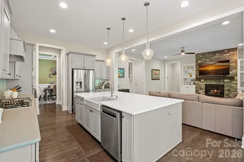109 Eden Hollow Lane Matthews NC 28104