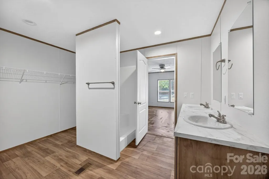 194 Harvick Lane Lexington NC 27294