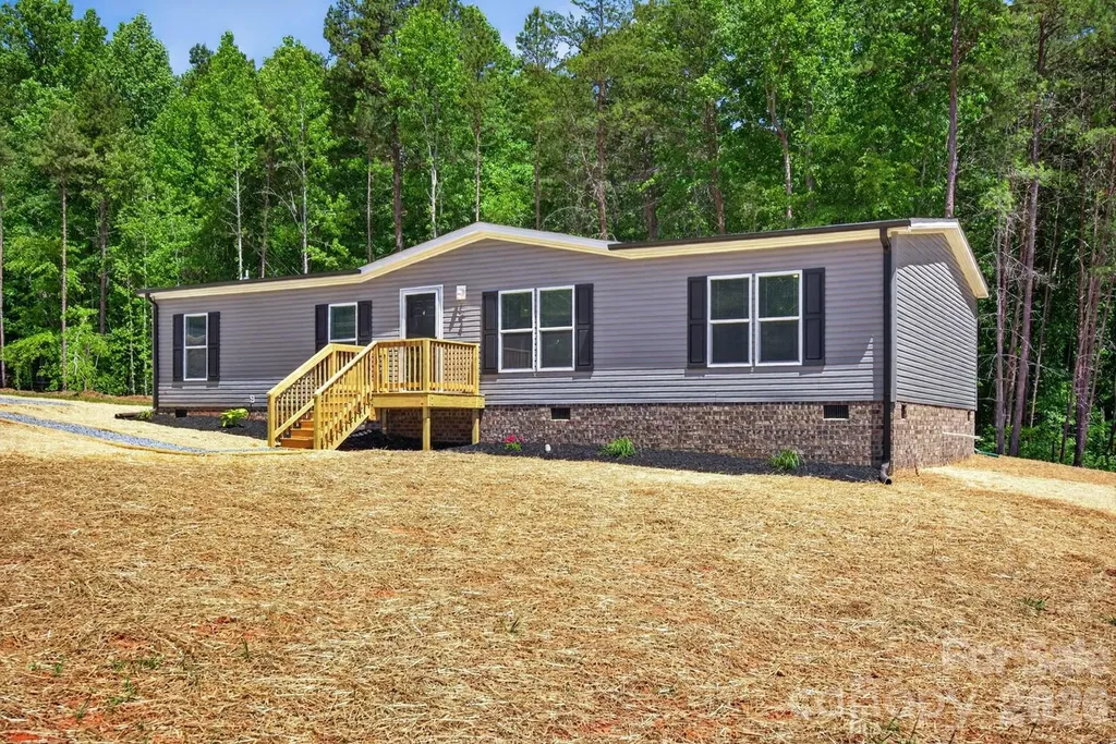194 Harvick Lane Lexington NC 27294
