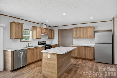 194 Harvick Lane Lexington NC 27294