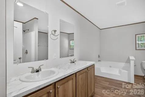 194 Harvick Lane Lexington NC 27294