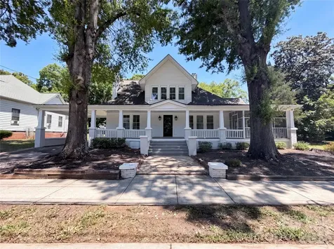 329 W Mclelland Avenue Mooresville NC 28115