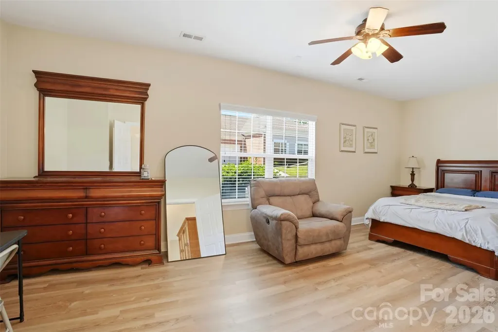 2118 N Castle Court Matthews NC 28105