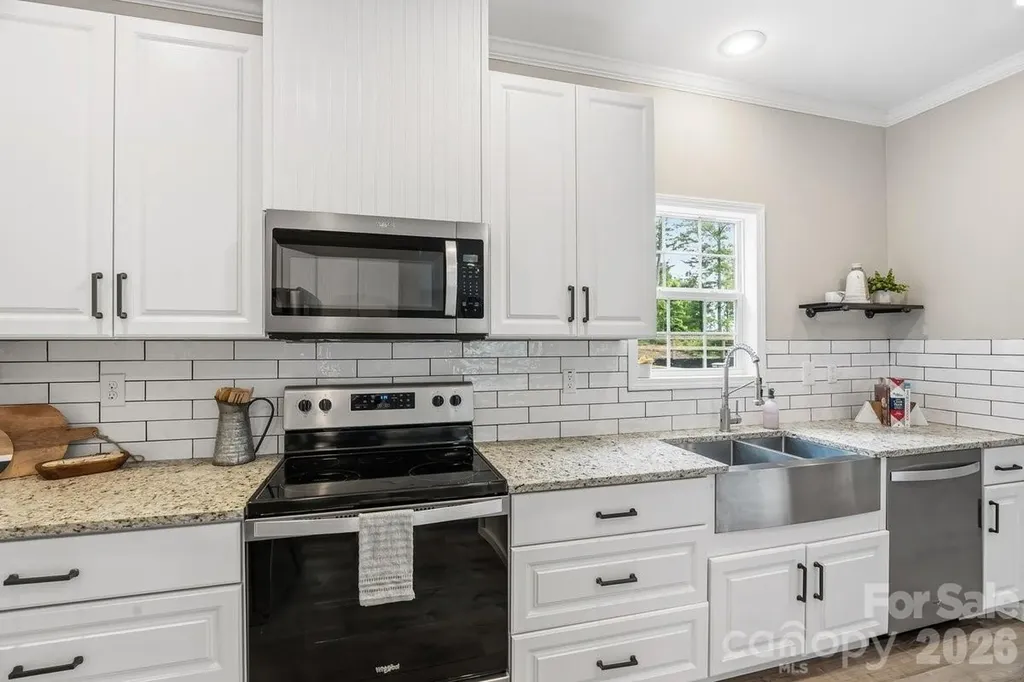 38 Fish Lake Drive Fletcher NC 28732