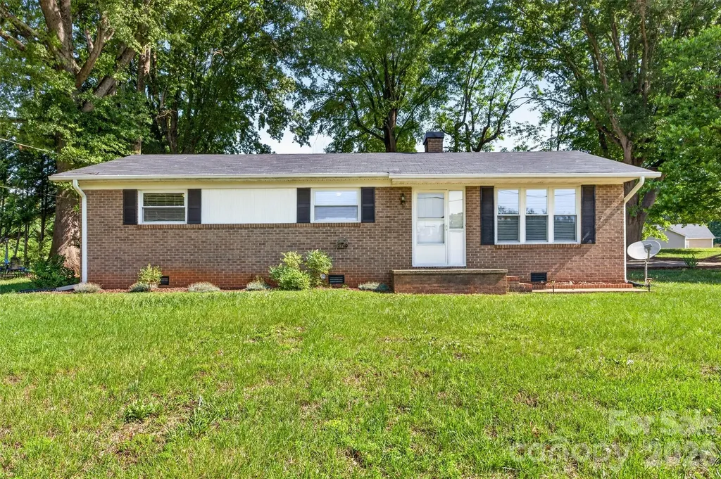 1771 24th Avenue Court NE Hickory NC 28601