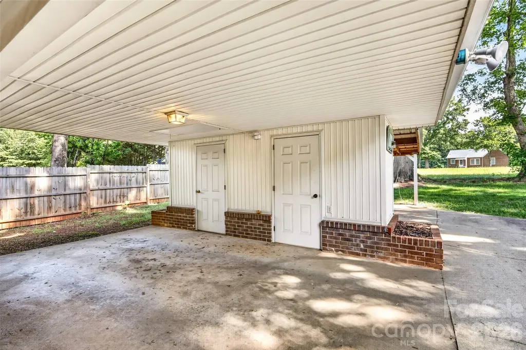 1771 24th Avenue Court NE Hickory NC 28601