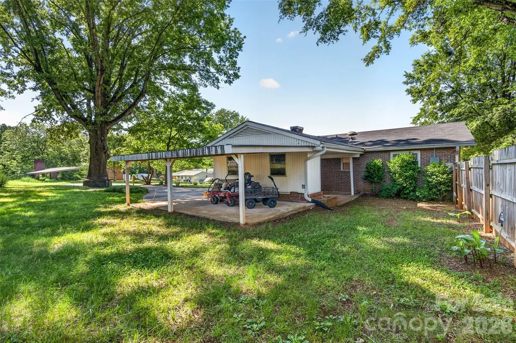 1771 24th Avenue Court NE Hickory NC 28601