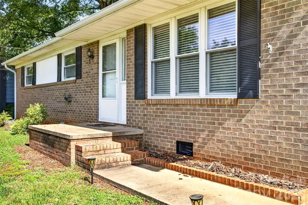 1771 24th Avenue Court NE Hickory NC 28601
