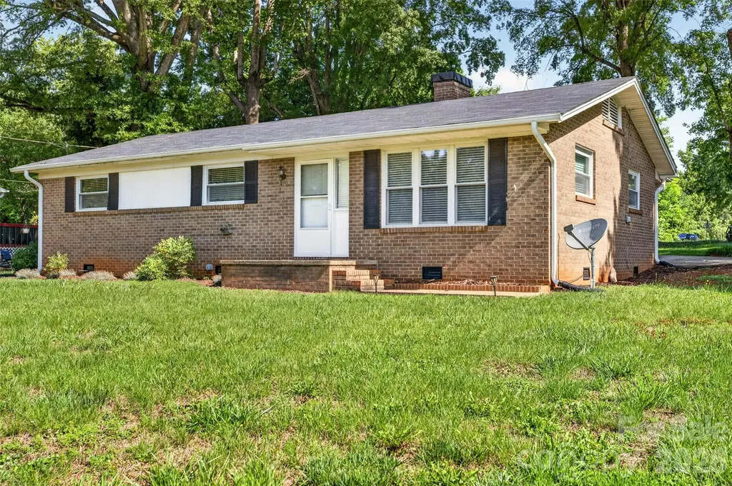 1771 24th Avenue Court NE Hickory NC 28601