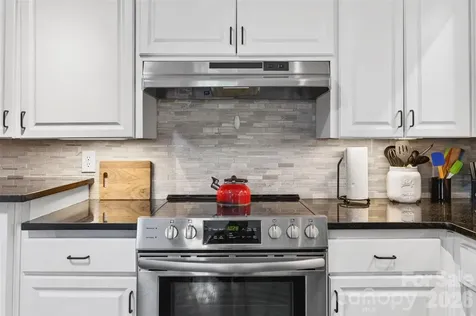 1771 24th Avenue Court NE Hickory NC 28601