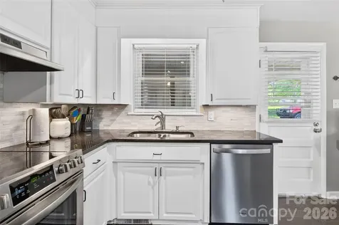 1771 24th Avenue Court NE Hickory NC 28601