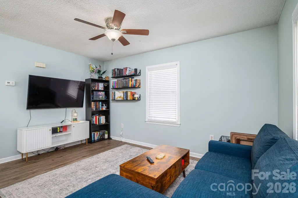 807 Willow Lane Bessemer City NC 28016
