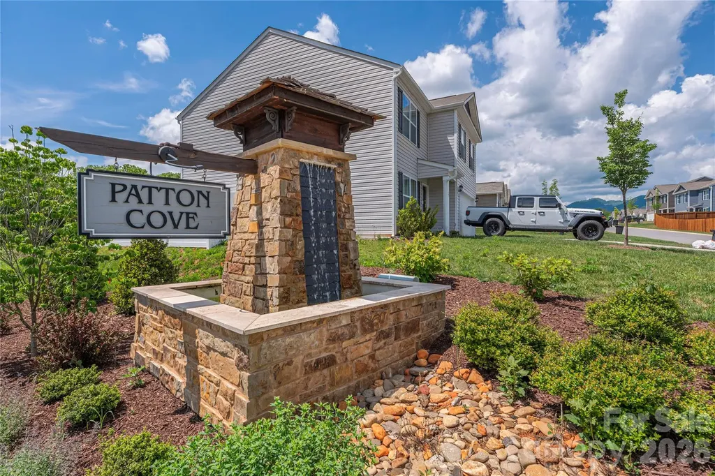 8 Madelyn Drive Clyde NC 28721
