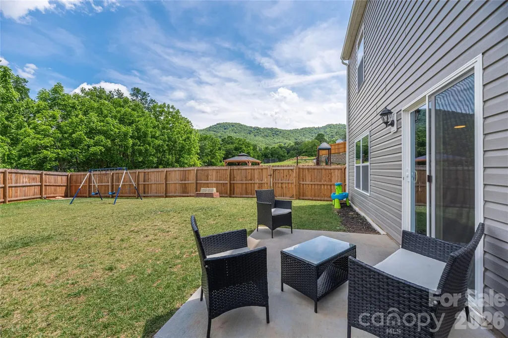 8 Madelyn Drive Clyde NC 28721