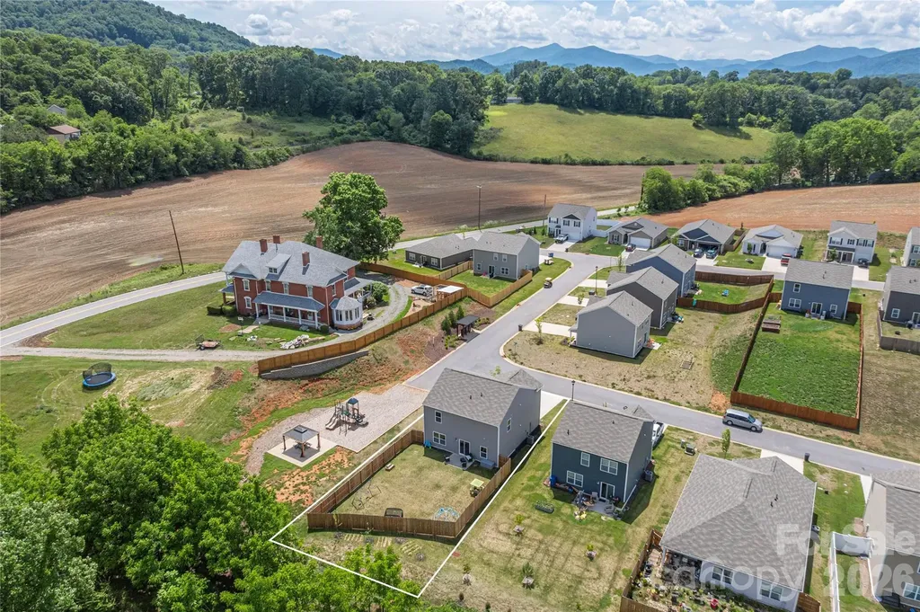 8 Madelyn Drive Clyde NC 28721