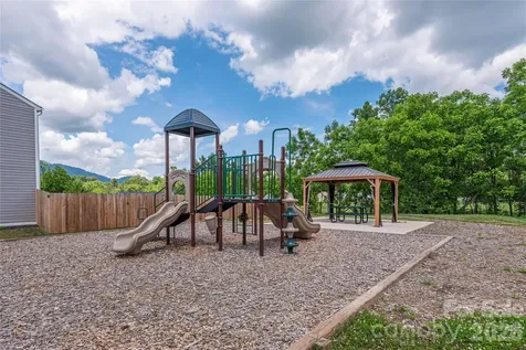 8 Madelyn Drive Clyde NC 28721