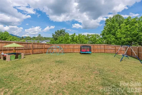 8 Madelyn Drive Clyde NC 28721