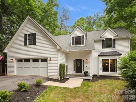 1130 New Castle Court Asheville NC 28803
