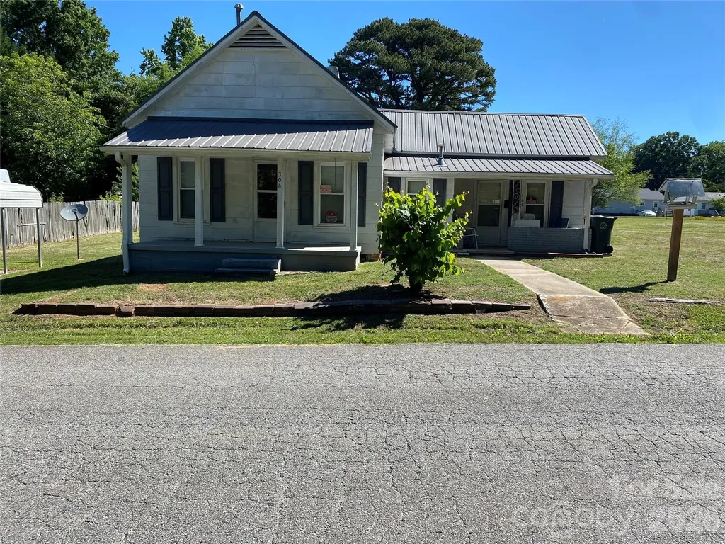306 Howell Street Cherryville NC 28021