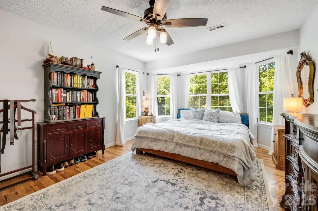 747 Osborne Road Clyde NC 28721