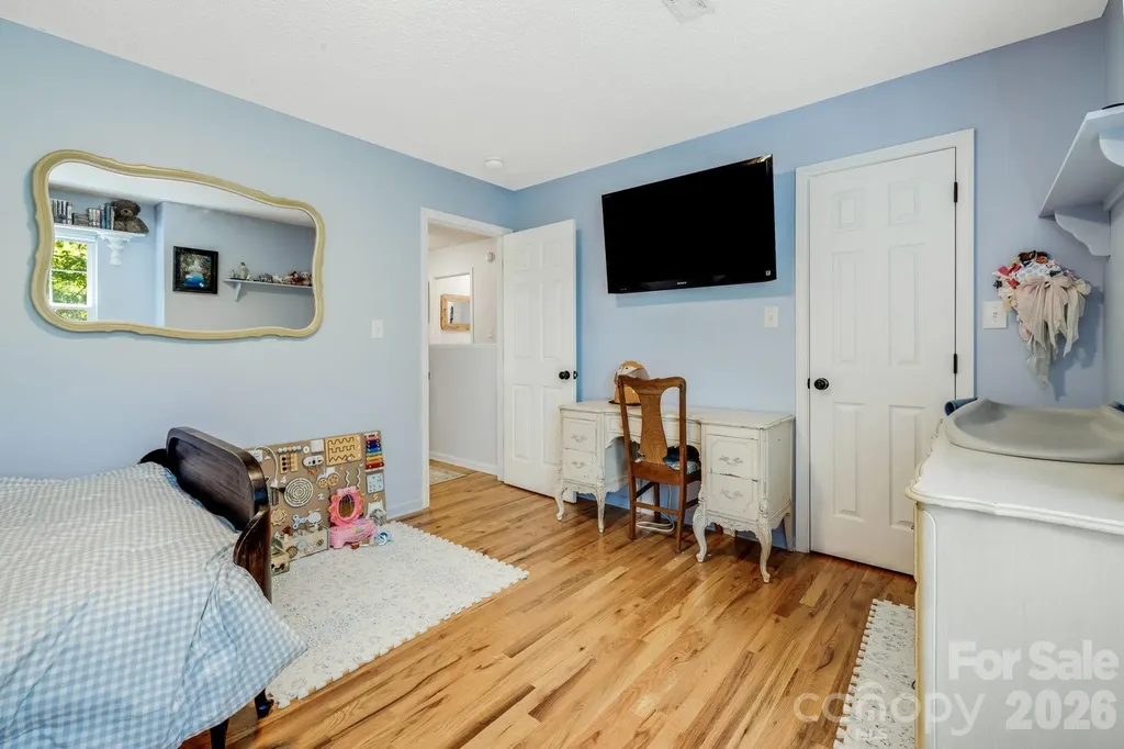 747 Osborne Road Clyde NC 28721