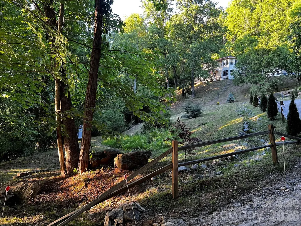 747 Osborne Road Clyde NC 28721