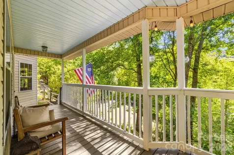 747 Osborne Road Clyde NC 28721