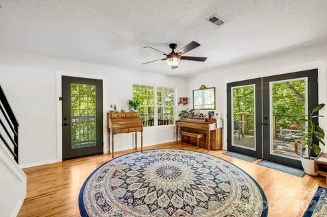 747 Osborne Road Clyde NC 28721