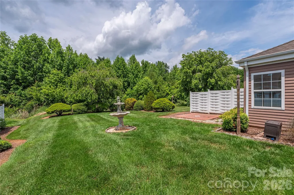 11 Heather Way Candler NC 28715