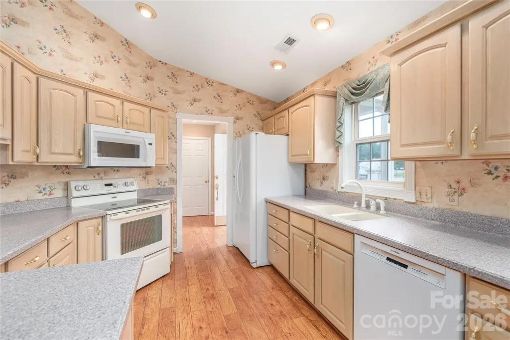 11 Heather Way Candler NC 28715