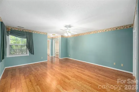 11 Heather Way Candler NC 28715
