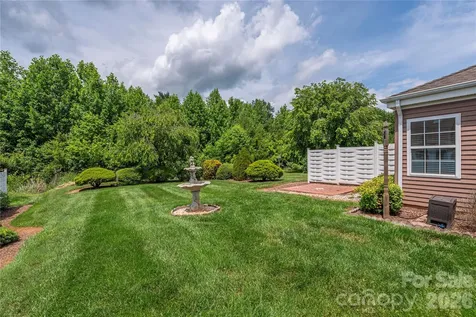 11 Heather Way Candler NC 28715