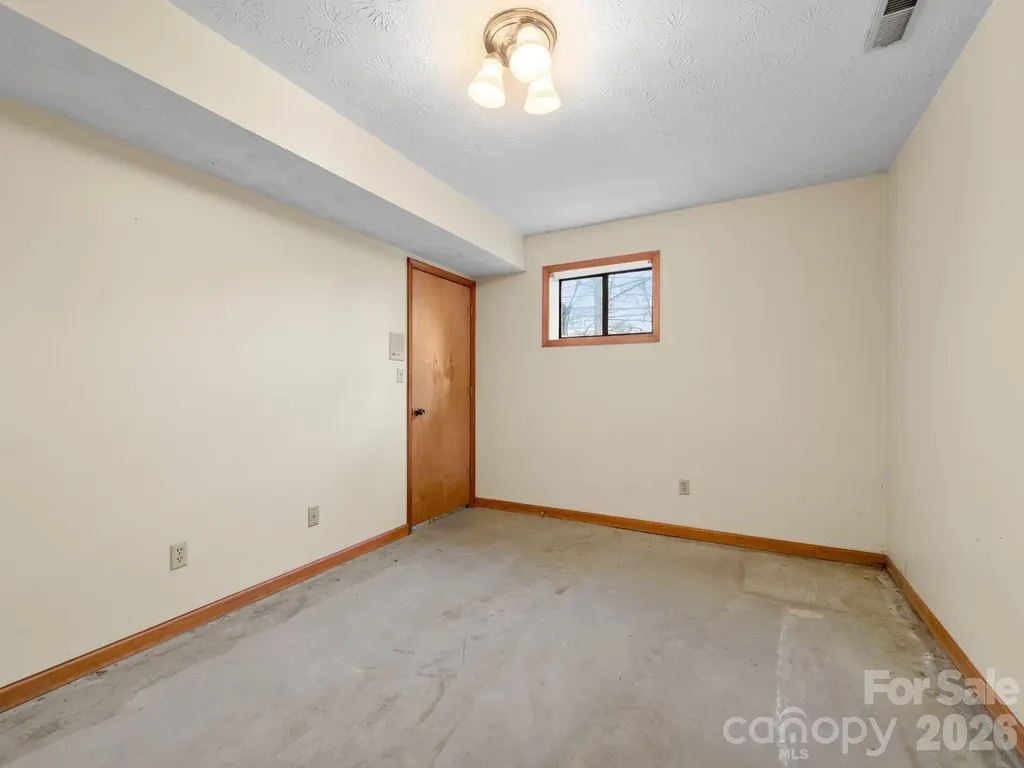 1287 Charlotte Highway Fairview NC 28730