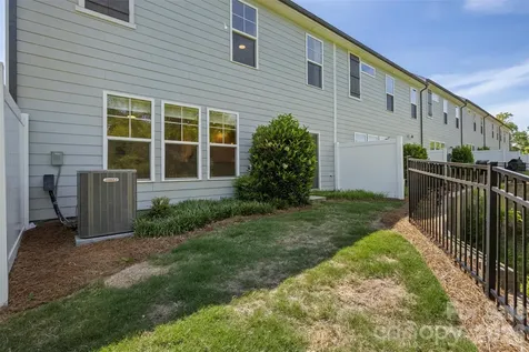 23206 Clarabelle Drive Charlotte NC 28273