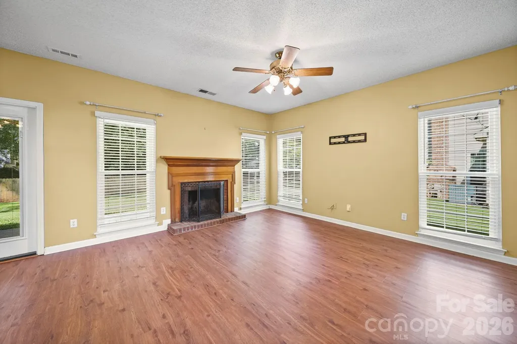 8615 Harmony Bridge Place Charlotte NC 28216