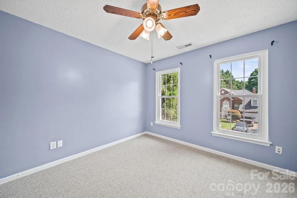 8615 Harmony Bridge Place Charlotte NC 28216