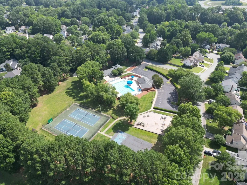 8615 Harmony Bridge Place Charlotte NC 28216