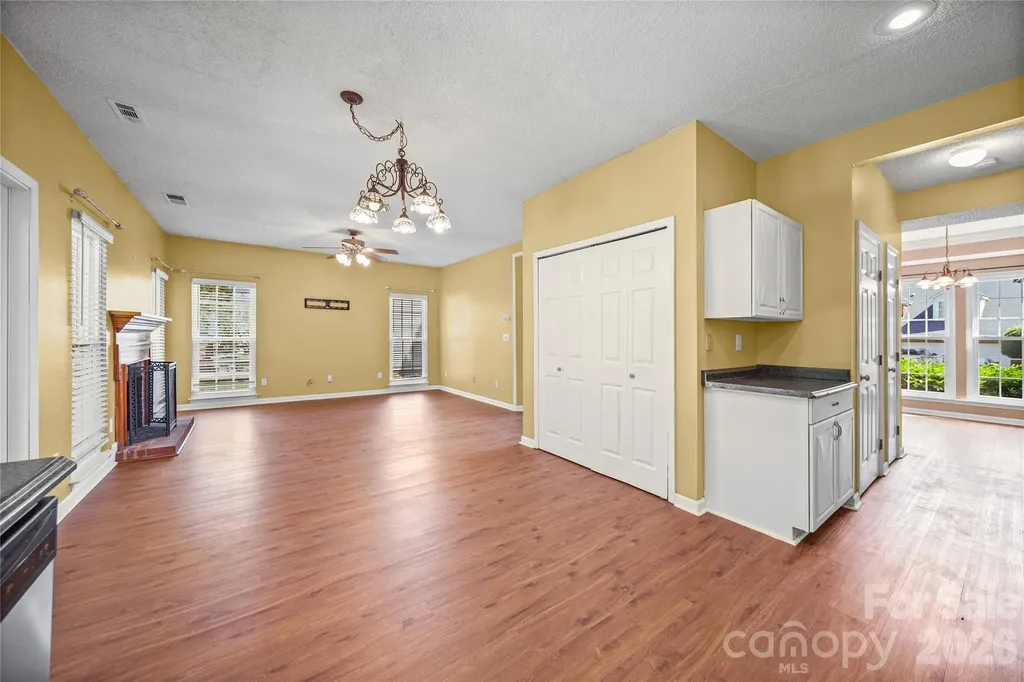 8615 Harmony Bridge Place Charlotte NC 28216