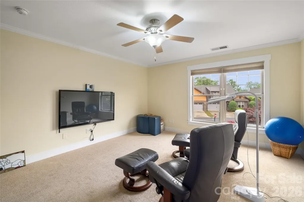3 Holland Mountain View Asheville NC 28804