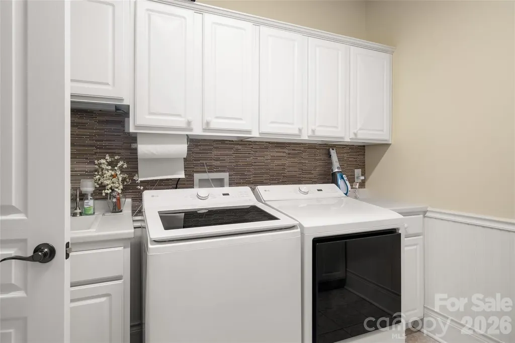 3 Holland Mountain View Asheville NC 28804