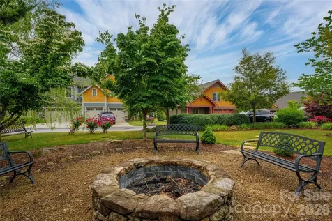 3 Holland Mountain View Asheville NC 28804