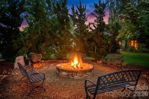 3 Holland Mountain View Asheville NC 28804