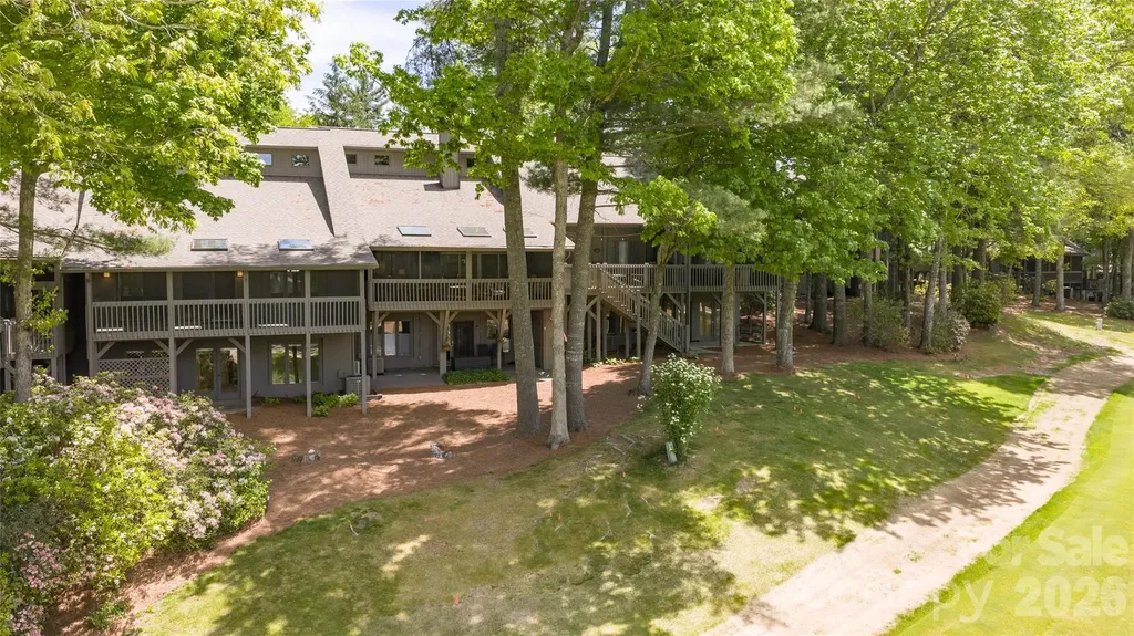 84 Fairway Villas Drive Sapphire NC 28774