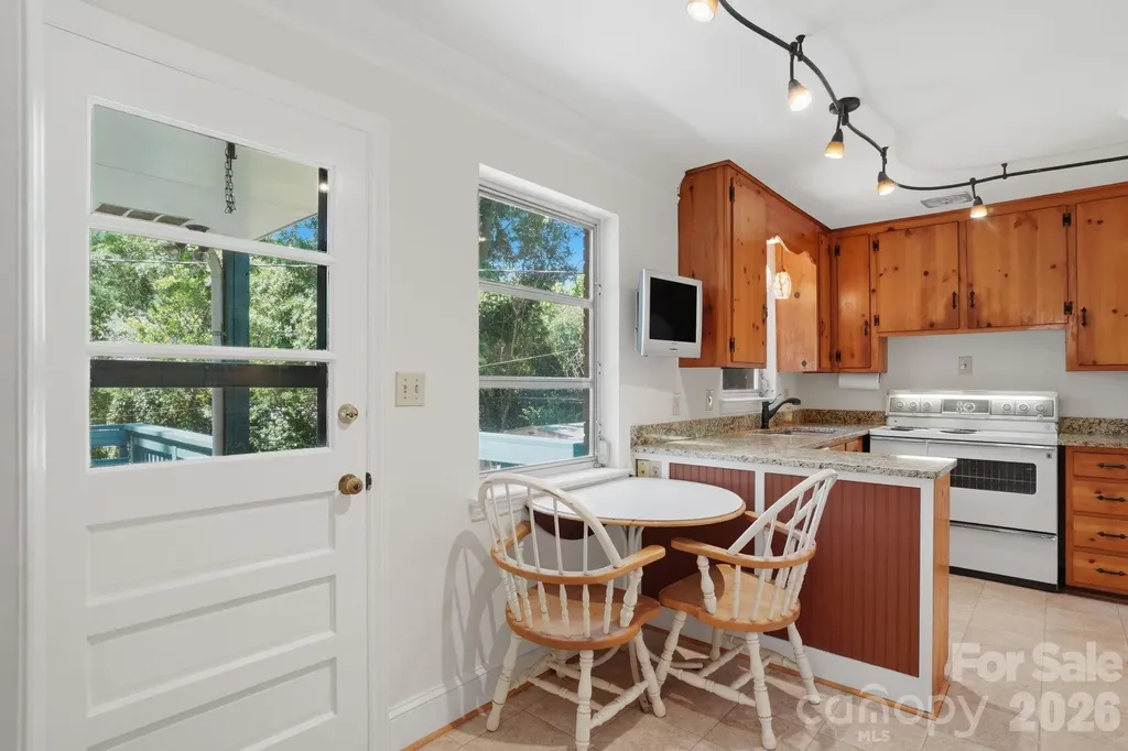 722 Seneca Place Charlotte NC 28210