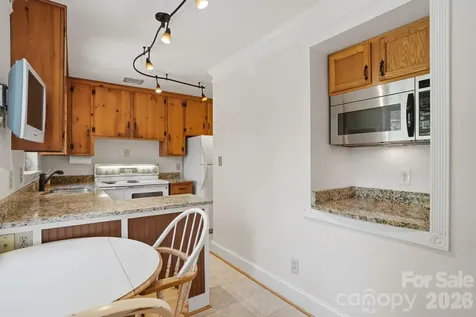 722 Seneca Place Charlotte NC 28210