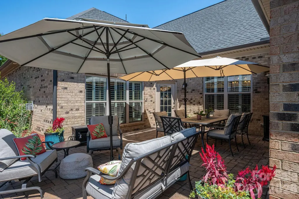 5228 Courtyard Lane Belmont NC 28012